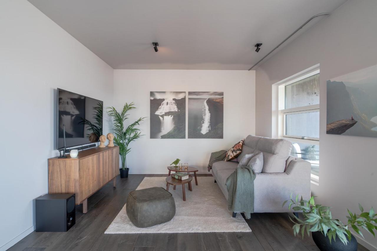 Ocean Breeze Luxury Apartment Reykjavik Bagian luar foto