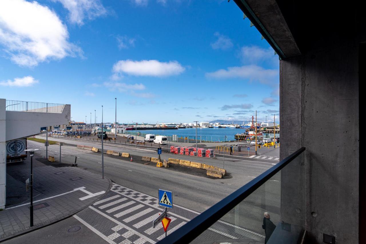 Ocean Breeze Luxury Apartment Reykjavik Bagian luar foto